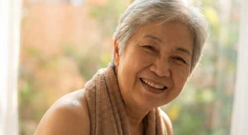 scopri la frequenza ideale delle docce dopo i 65 anni per mantenere una pelle sana e una buona igiene senza esagerare. consigli pratici per il benessere quotidiano.